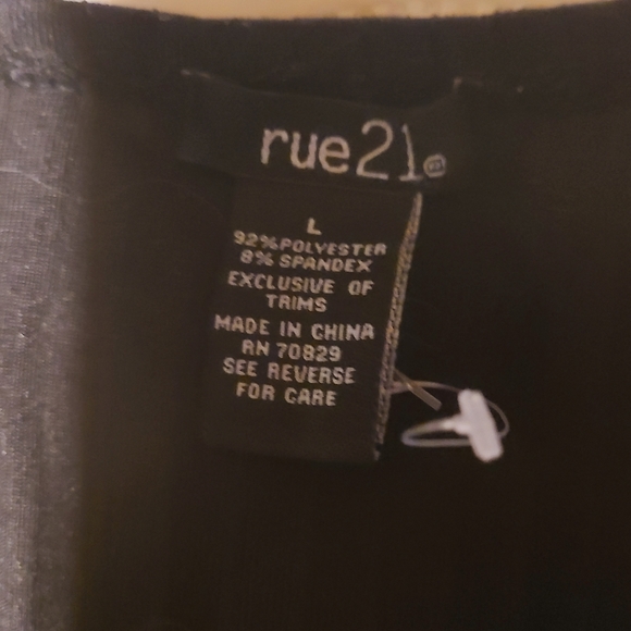 Romper - Picture 3 of 6